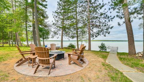 Higgins Lake House with Swimming Dock! - Photo 4