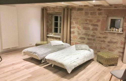 Gîte La Tour des Remparts Pool & Jacuzzi - Foto 21