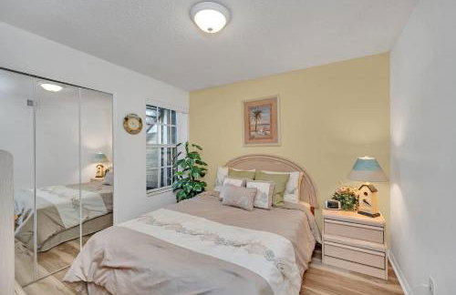 Beautiful Royal Palm Bay Condo near Disney - Foto 22