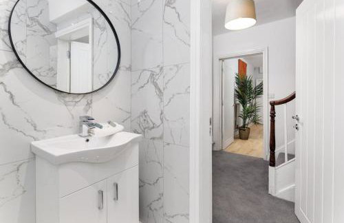 Flatzy - City Centre Mansion, Sleeps 22, 5 Baths - Foto 7