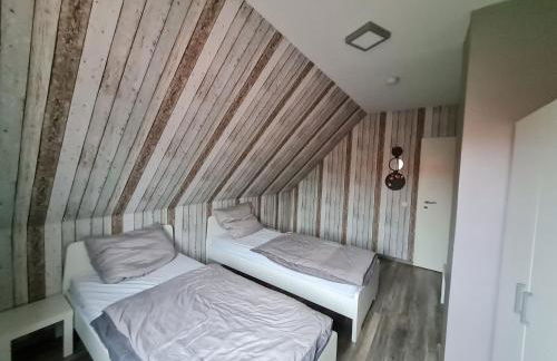 Apartment Wunderschöne Ferienwohnung mit Terrasse und Garten by Interhome - Foto 1