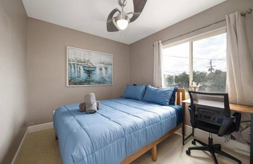 Central Location Gym Hot Tub Villa - Photo 24