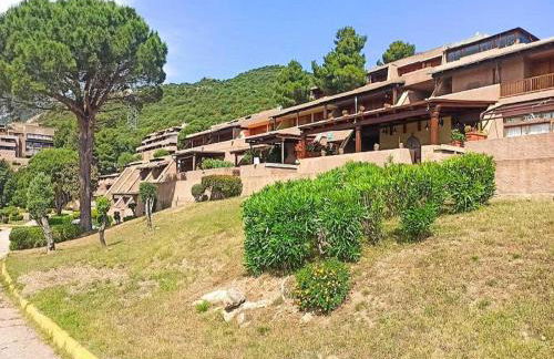 Apartment in Cugnana Verde with garden - Photo 34