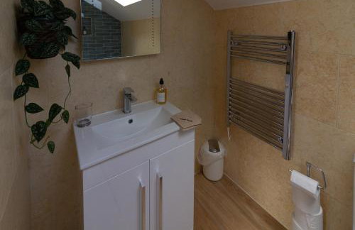 The Studio Cheddar - With Wood Fired Hot Tub, Near Cheddar Gorge - Foto 8