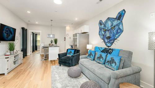 Queen City's Den Uptown - Foto 4