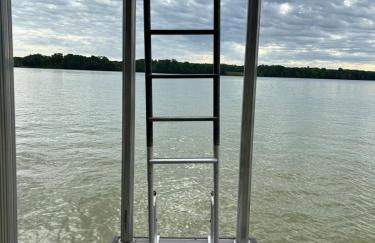 Exclusive Lakefront Retreat on Douglas Lake - Photo 40