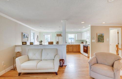 Coastal Retreat with Large Yard Less Than 1 Mi to Dtwn Saco! - Photo 7