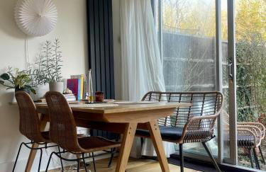 Lea Valley Nature Reserve Bright Home with Private Garden - 40 min to London by Train - Foto 2