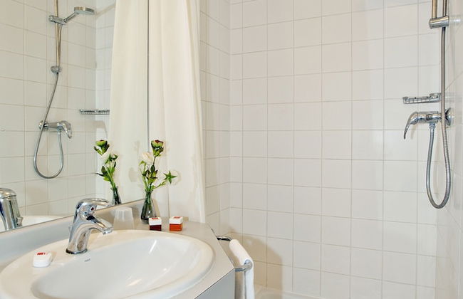 Sejours & Affaires Orléans Jeanne d'Arc - Foto 6