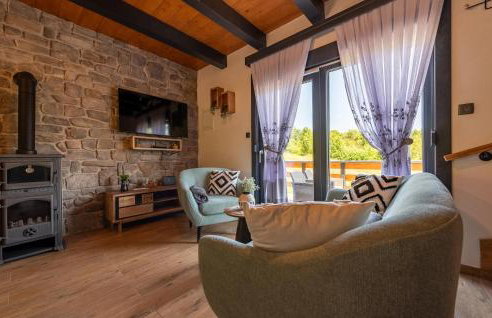 Lovely Home In Lipovlje - Photo 2