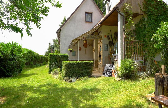 Lovely Apartment in Svinarov Czech Republic near Forest - Photo 31