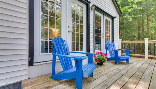 East Otis Vacation Rental with Private Deck and BBQ! - Foto 3