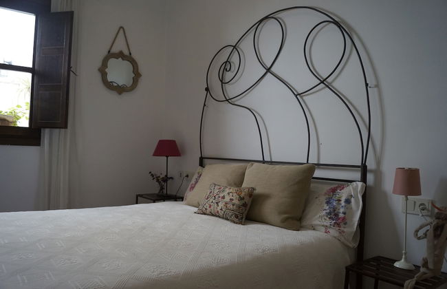 Apartamentos Los Patios de la Judería - Photo 13