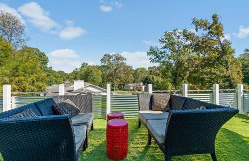 Upscale Modern Home with perfect triad location - Photo 40