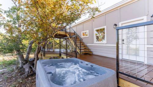 Walnut Horizon Tiny Home With Observation Deck - Foto 2