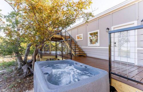 Walnut Horizon Tiny Home With Observation Deck - Foto 2