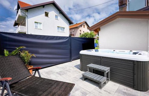 Beautiful Home In Dugo Selo - Foto 12