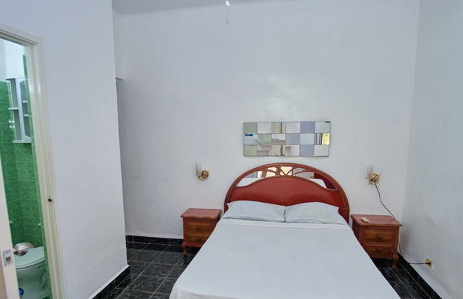 Villa in Cárdenas with swimming pool and garden - Photo 14