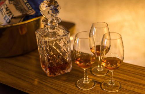 The Old Millhouse - Luxury Retreat with Sauna, Cold Plunge, Yoga & Swim SPA - Photo 25