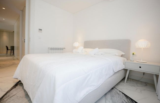 Sea Side Luxury Apartment - Photo 17