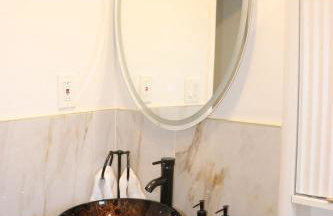 Spacious & Elegant 2 bedroom apartment in the heart of Uniondale - Foto 19