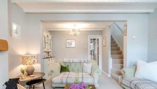 Mrs Cracker's Cottage - Photo 3