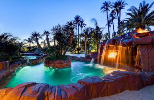 Villa with Pickleball - BB court - Pool - Foto 38