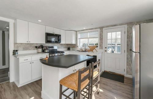 The Salty Oyster - Amazing Deck and Short Walk to beach - Foto 9