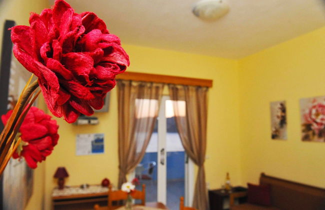 Agios Georgios - 2 Beds - Sleeps 5 - Free Parking - Foto 14