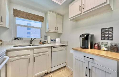 Beachfront with heated pool, 60 seconds to beach - Foto 20