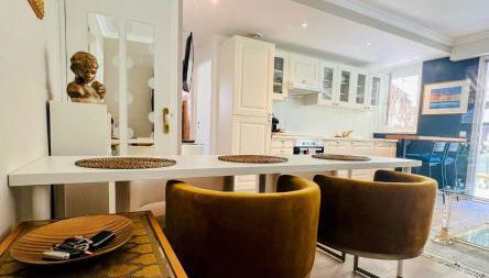 "Saint-Tropez" Superbe appartement avec Terrasse Jardin et Parking privé - Photo 4