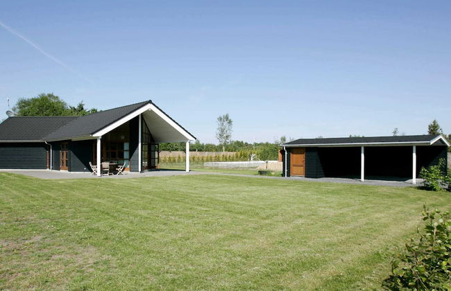 8 Person Holiday Home in Storvorde - Foto 16