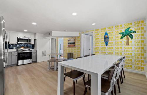 Sunshine House #2-Selfie-Friendly - Steps to Beach - Foto 14