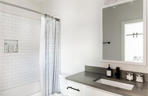 Diamond Retreat Townhome with Garage 3 mi to Downtown - Foto 43