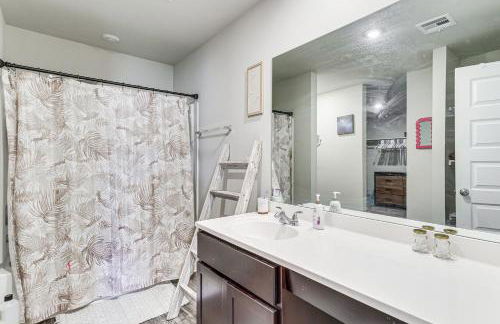 Families with Pets Welcome! Home 22 Mi to Dtwn OKC - Foto 12