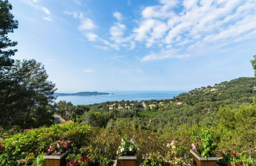 Villa in Hyères near Beach & Pool - Foto 28