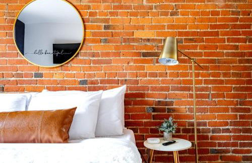 Jungle House Luxury Homes - Columbus Downtown Short North - Walk to Convention Center & Nationwide Arena - Sleeps up to 10 - Free Parking - Over 5,800 Five Stars - Foto 48