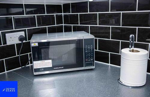 Stoke House Sleeps 6 with Garden and Parking - Foto 8