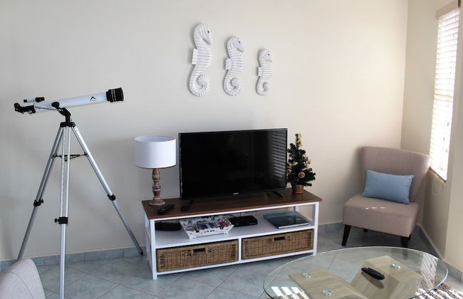 Stay Spectacular - Photo 22