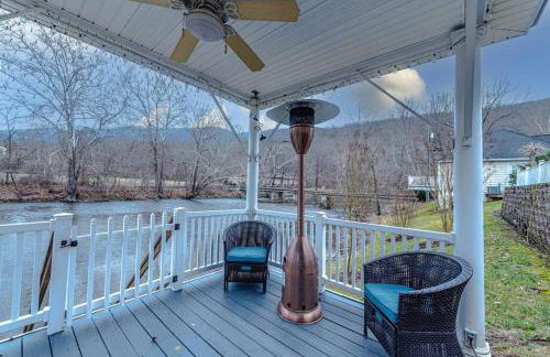 Jackson River Estate Main House Pool, Riverfront, sleeps 15 - Foto 43