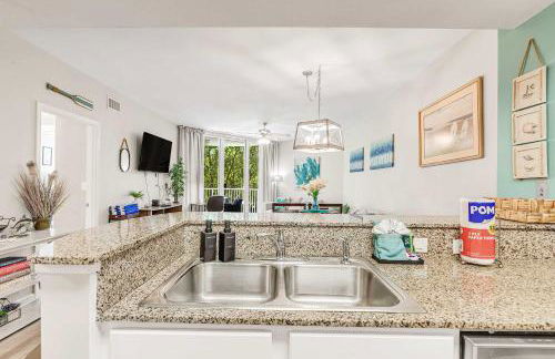 Coastal Haven Pools Restaurant & Beach Shuttle - Foto 23