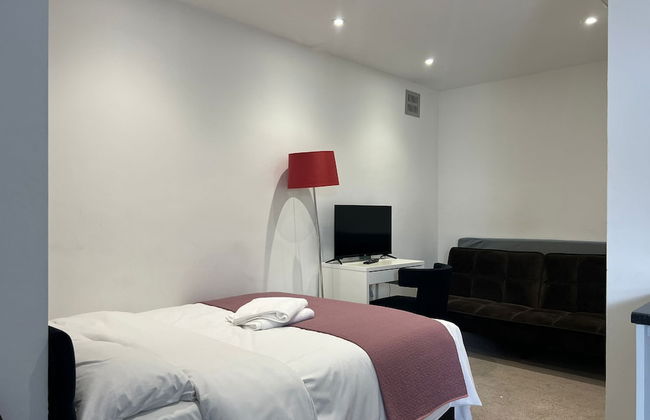 Redbridge Studio Retreat - Photo 4