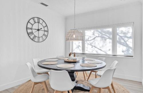 Renovated Villa with Heated Pool & Arcade, 5 Min to Pompano Beach - Foto 23