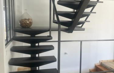 Gite authentique au coeur de Blavozy avec piscine privée, jacuzzi et terrain de pétanque - Foto 44