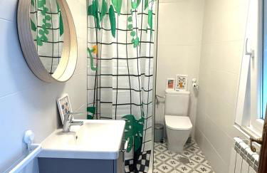 Piso con terraza y garaje a un Paso de la Playa de Tapia - Foto 5