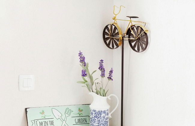 Delightfully Decorated Apartment with Sea View near Beach - Foto 25