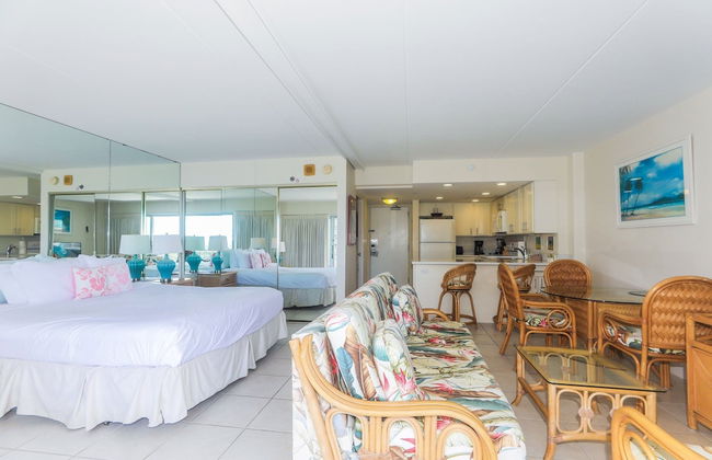 Spacious One Bedroom Harbor View Condos at Ilikai Marina With Private Balcony - Foto 29