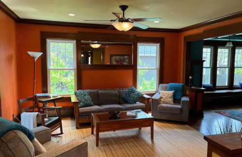 CRAFTSMAN'S MAIN FLOOR with huge DECK! - Foto 43