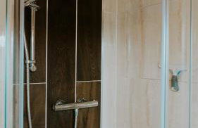 Horsham 3 Bed House With Garden - Photo 11