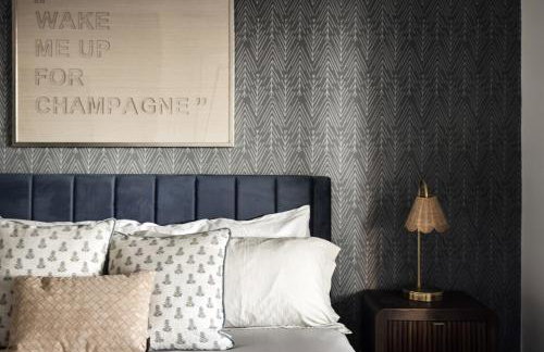 Luxe, Mountain VIEWS, Sauna, HotTub, Pups - Foto 17